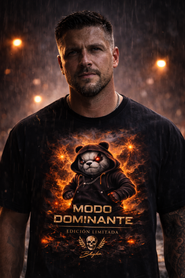 ChatGPT Image 26 feb 2026, 23_56_01 BRYKO – MODO DOMINANTE Camiseta Heavyweight 220g | Edición Limitada